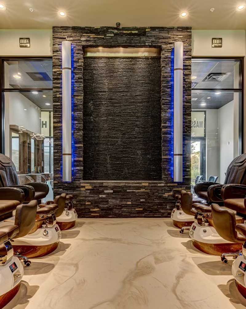 Sang tiệm nail lớn tại Gainesville, Florida