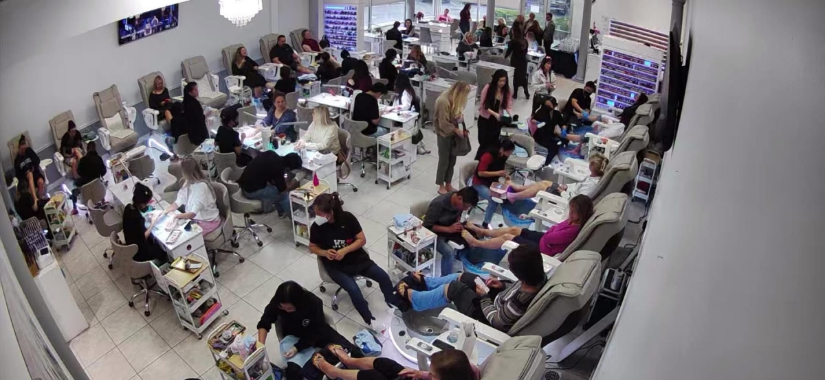 Cần thợ nail gấp