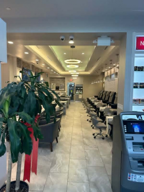 Sang Tiệm Nail Khu Springfield, Pennsylvania