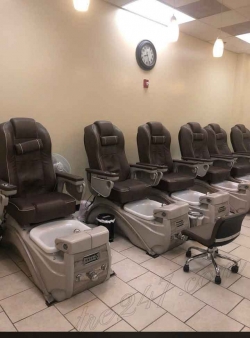 Cần Sang Tiệm Nail Ở Grand Rapids, Michigan – 4 bàn, 6 ghế