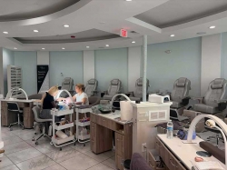Sang Tiệm Nail Khu Des Plaines, Illinois – Rent $5,400/tháng