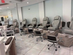 Sang Tiệm Nail Khu Des Plaines, Illinois – Rent $5,400/tháng