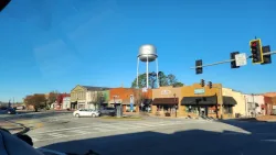 Sang Tiệm Nail Khu Eatonton, Georgia – Rent $500/tháng