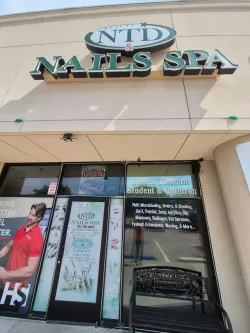 Sang Tiệm Nail Tại Mansfield, Texas – 6 bàn