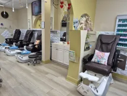 Sang Tiệm Nail Tại Mansfield, Texas – 6 bàn