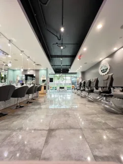 Sang Tiệm Nail Tại Saint Petersburg, Florida – Giá $250,000