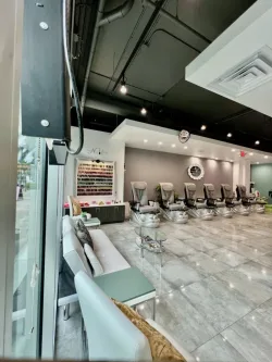 Sang Tiệm Nail Tại Saint Petersburg, Florida – Giá $250,000