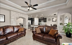 Sang Tiệm Nails Cibolo, Texas