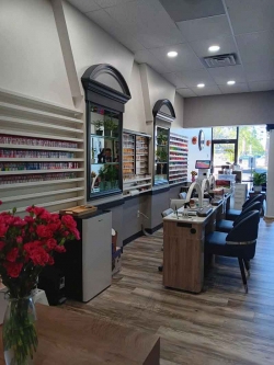 Tiệm Nail Cần Sang Tại Indianapolis, Indiana – Income $40