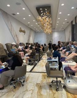 Tiệm Nail Cần Sang Tại Mỹ – 10 bàn