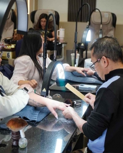 Tiệm Nail Cần Thợ Tại Saint Charles, Illinois – Gel, Everything