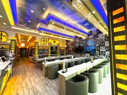 Tiệm Nail Good Location Cần Thợ Nail Tại Houston, TX – Thu Nhập Tốt, Khách Sang
