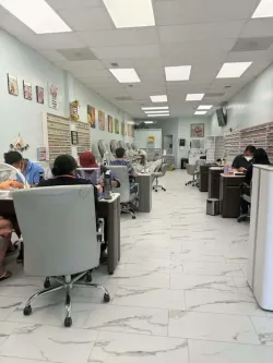 Tiệm Nail Sang Lại Tại Hagerstown, Maryland