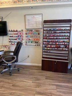 Tiệm Nail Sang Lại Tại Pearland, Texas