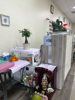 Tiệm Nail Sang Lại Tại SugarLand, Texas