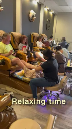 Tuyển Thợ Nail Cleveland, Tennessee – ổn định