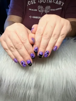 Tuyển Thợ Nail Cleveland, Tennessee – ổn định