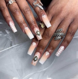 Việc Làm Nail Tại Gainesville, Florida – Cần Thợ bột, Dip, Gel