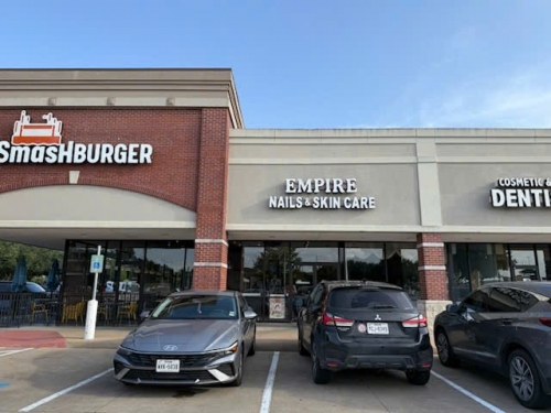 Tiệm Nail Sang Lại Tại Pearland, Texas